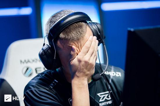 长沙首届老兵杯羽毛球邀请赛精彩开幕