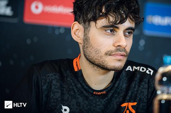 拳头官方宣布S15比赛全局BP新规则引发关注